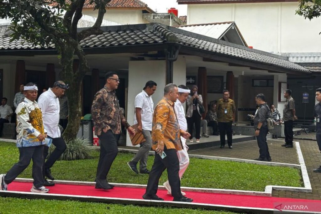 RUPST Bank Bjb Setujui Susi Pudjiastuti, Dedi Mulyadi Dorong Integritas Di Jajaran Pengawas