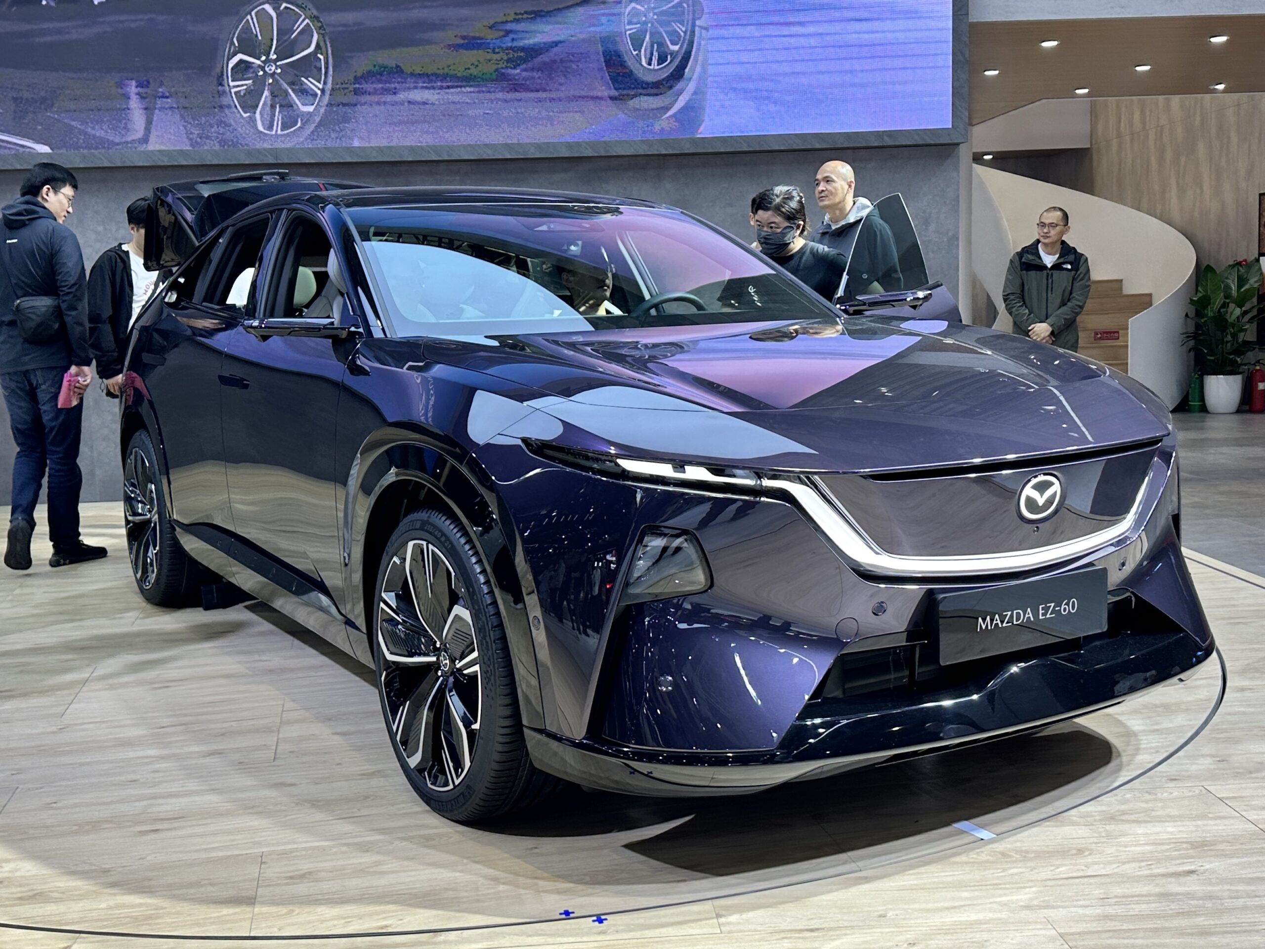 Mazda EZ-60 Tampil Mewah Di Markas Changan, Fondasi Deepal S07 Justru Jadi Kekuatan Utama