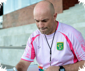 Rekor Tak Terkalahkan Atas Arema Jadi Bekal Persebaya, Tavares Tetap Bidik Tiga Poin di Derby Jatim