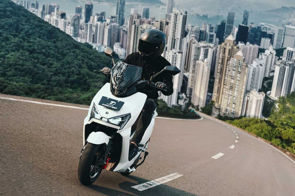 Dua Pertiga Populasi Kendaran Listrik RI Berasal Dari Motor, Tembus 358 Ribu Unit