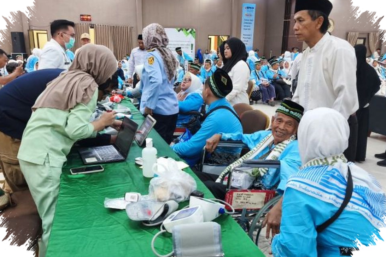 Pemeriksaan Medis Menentukan Nasib Dua JCH Surabaya, Satu Dirawat Di RS Haji Menanti Kelayakan Terbang