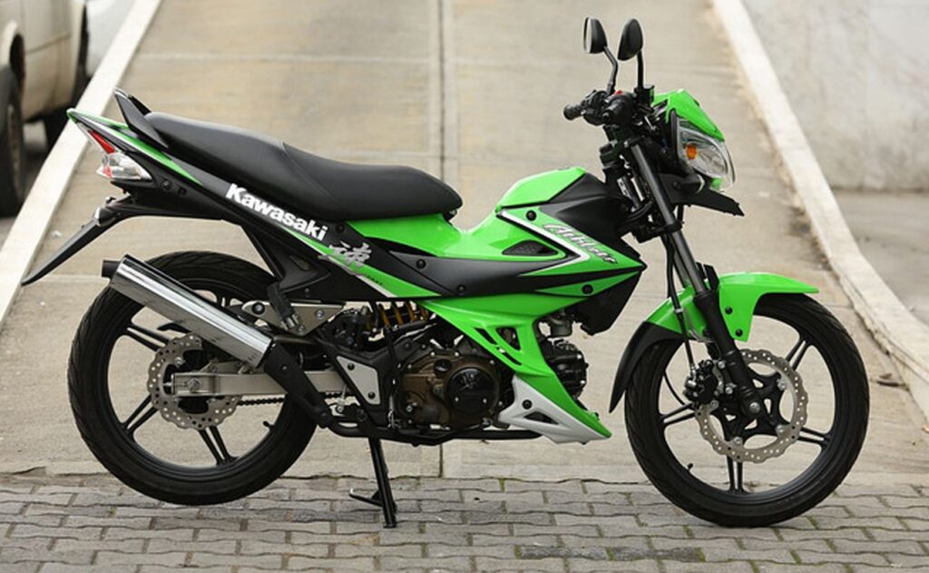 Kawasaki Athlete Lawas Milik Ernest Prakasa Kembali Muncul, 125 CC Ini Masih Punya Daya Tarik Khas