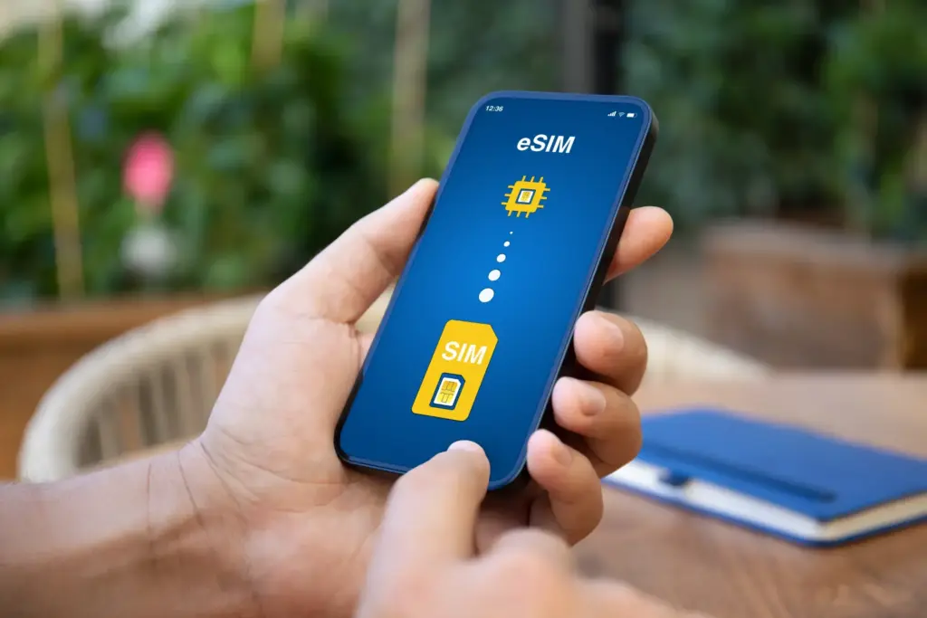 Pindah eSIM Tak Semudah Janji, Verifikasi Operator Masih Jadi Penghalang Utama