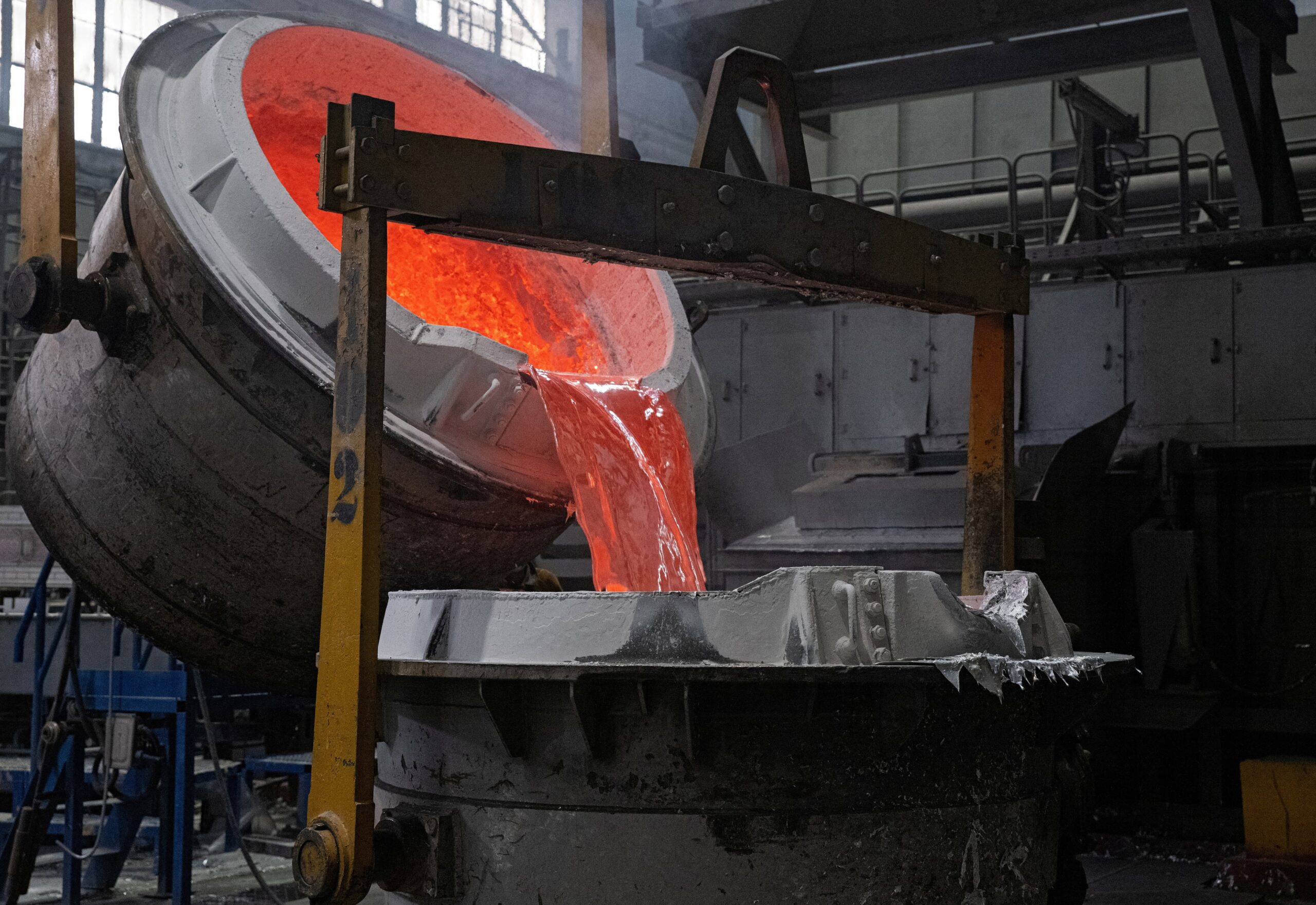 China Serap Alumina Rekor Saat Jalur Teluk Tersendat, Margin Smelter Masih Terjaga
