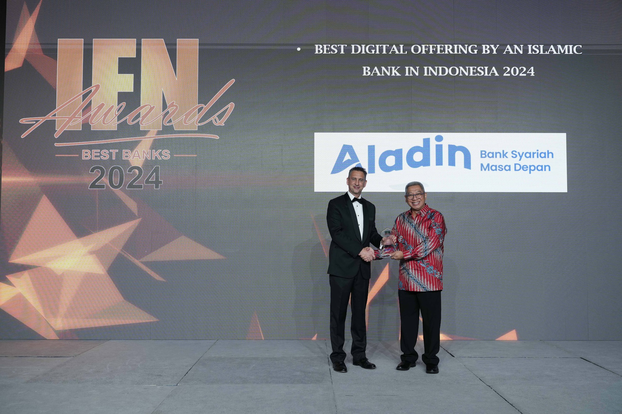 Kepercayaan Nasabah Mengangkat Aset Bank Aladin Syariah ke Rp 14,4 Triliun, Ekspansi Digital Dibarengi Donor Darah