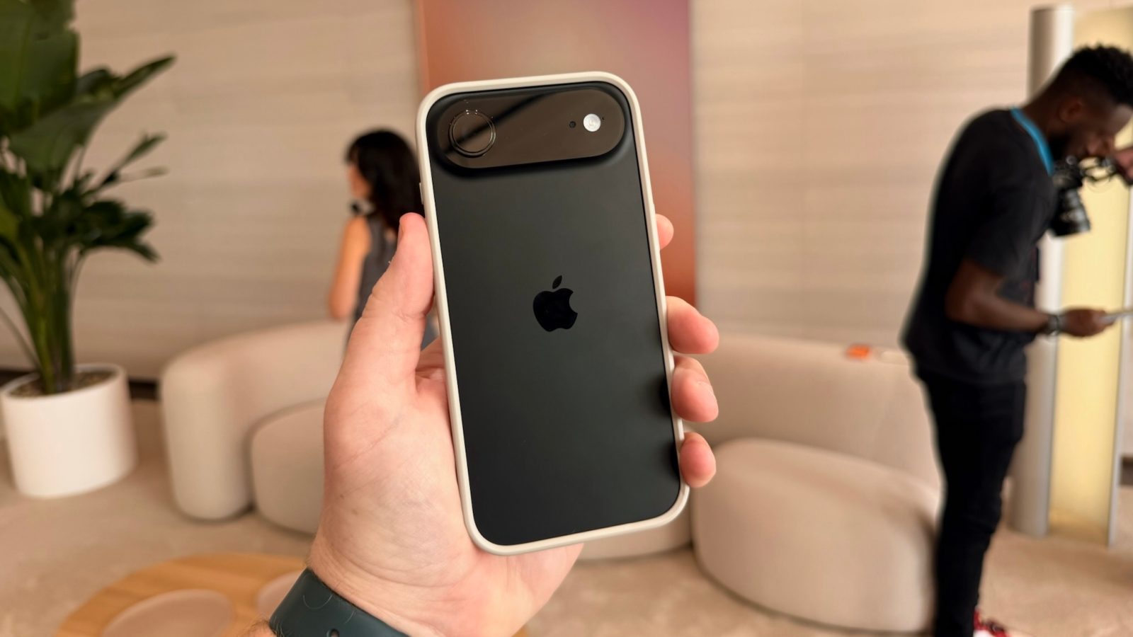 iPhone Air 2 Masih Diproses Apple, Dua Peningkatan Utama Disiapkan untuk Generasi Berikutnya