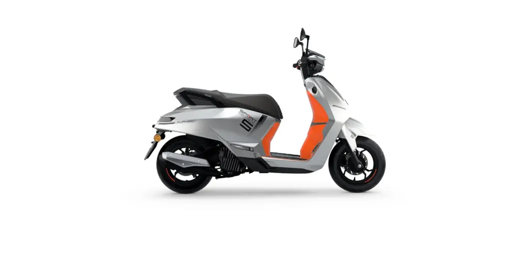 Peugeot Django 2026 Makin Premium dan Praktis, Skutik Retro Prancis Ini Siap Dipakai Harian