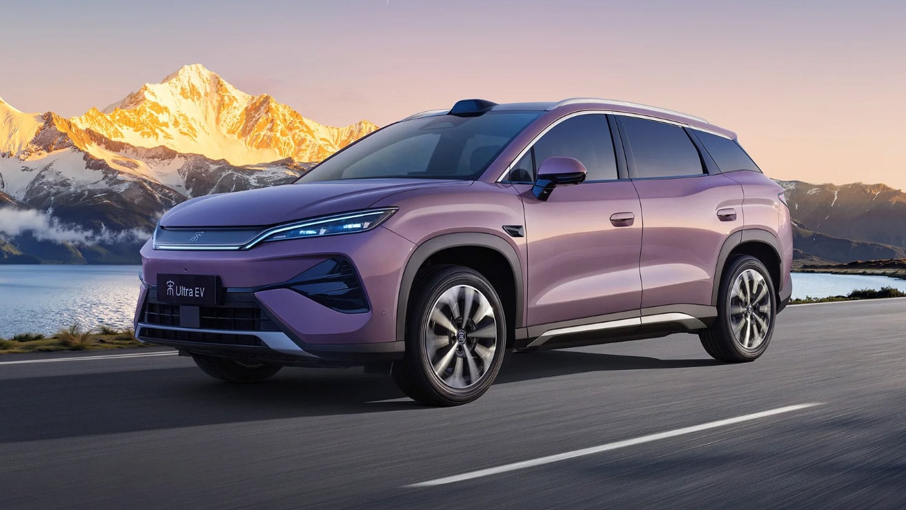 Jarak Tempuh 710 Km dan Isi Daya Kilat, BYD Song Ultra EV Makin Sulit Diabaikan