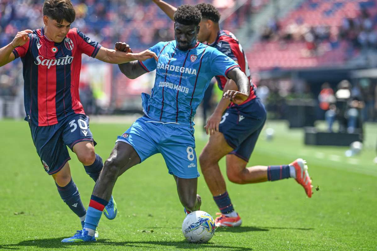 Cagliari Mengincar Jarak Aman Dari Zona Merah, Bologna Justru Terhuyung Di Dall’Ara
