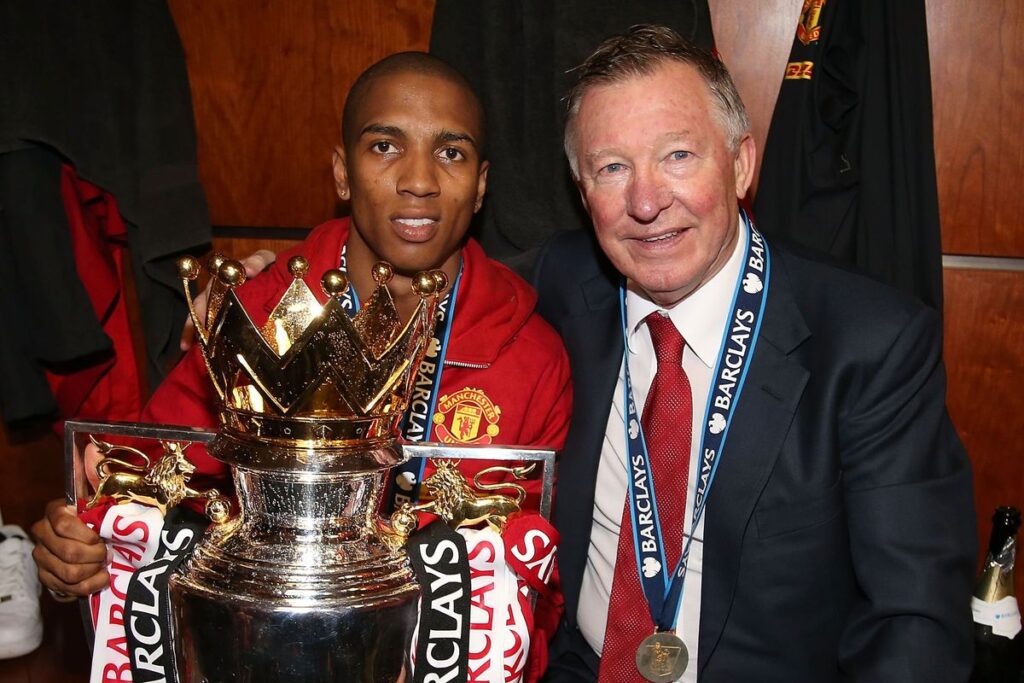 Ashley Young Menutup 23 Tahun Karier, Laga Lawan QPR Bisa Jadi Salam Perpisahan Terakhirnya