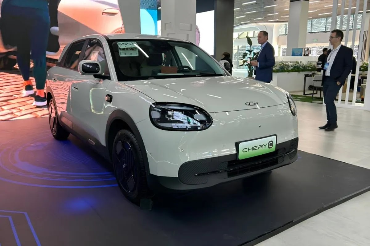 Kabinnya Lega Meski Bentuknya Mungil, Chery Q Siap Bawa Warna Baru Mobil Listrik Kota