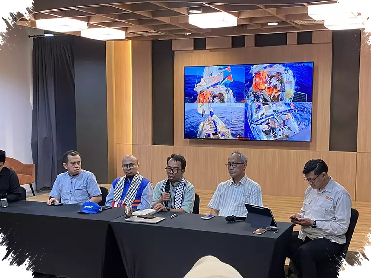 Tujuh WNI Dipastikan Dalam Tahanan Militer Israel, Misi Kemanusiaan Di Mediterania Terhenti