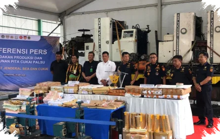 Bea Cukai Dan BAIS TNI Bongkar Pabrik Pita Cukai Palsu Di Jateng, Rugi Rp 38,7 Miliar