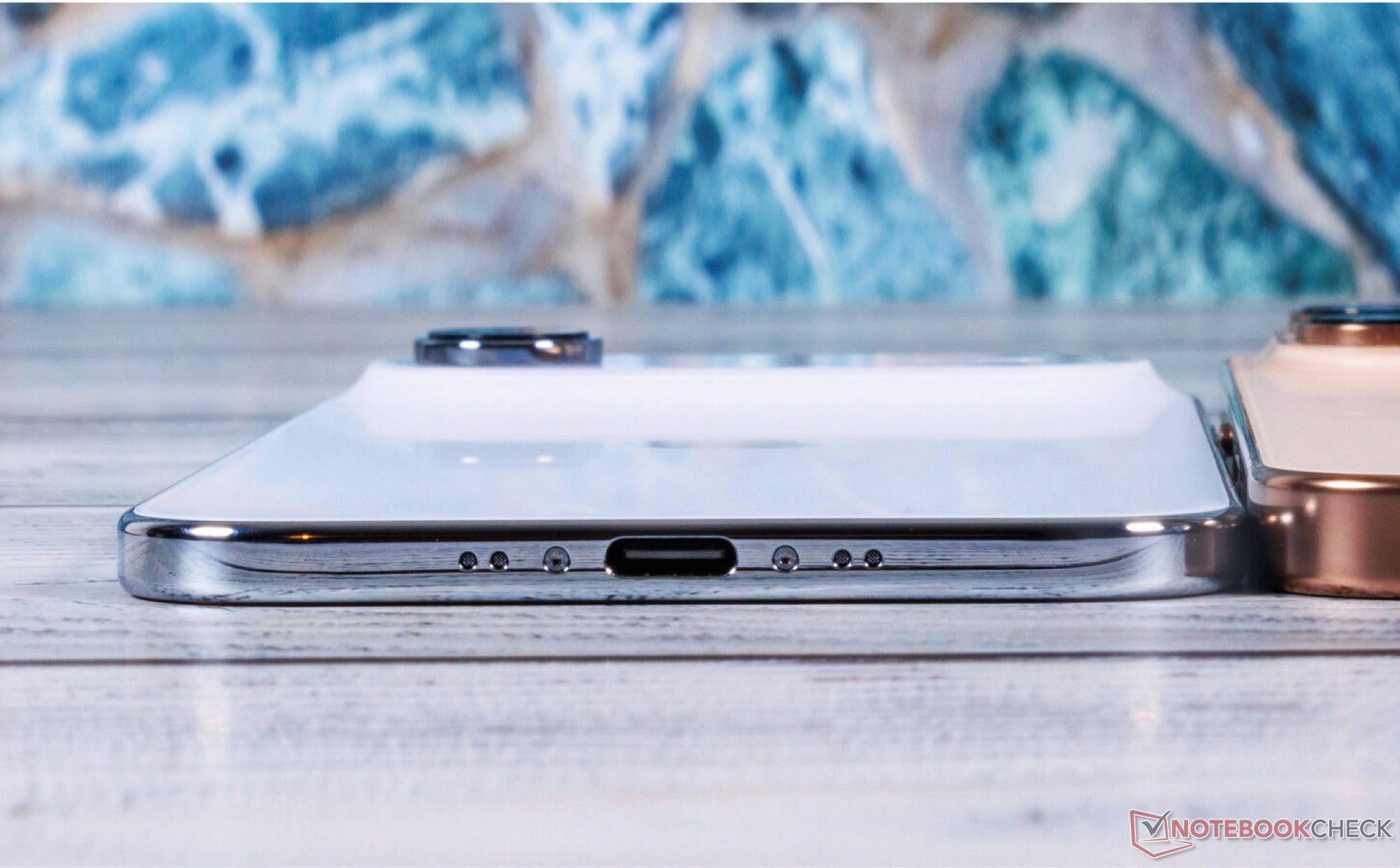 Xiaomi Urung Bikin Ponsel Super Tipis, Baterai dan Performa Dinilai Terlalu Mahal