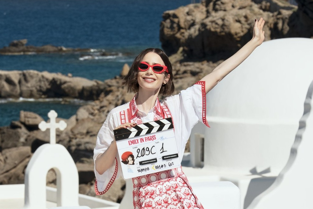 Netflix Pastikan Emily In Paris Berakhir Di Musim Keenam, Kisah Emily Menuju Penutup