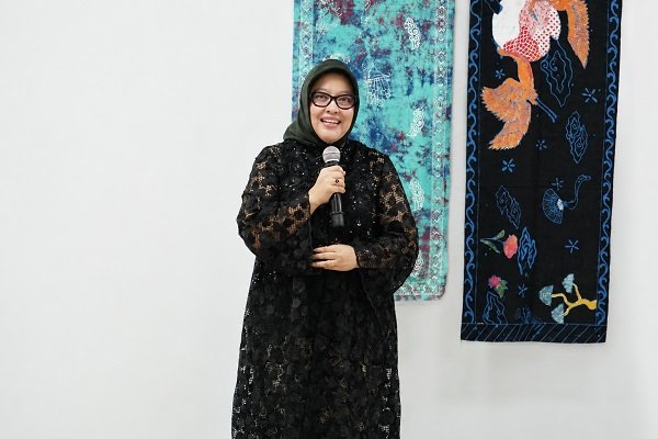 Bukan Sekadar Busana, Siska Dorong Batik Jadi Jembatan Anak Muda Kembali ke Budaya