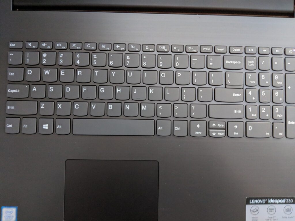 Layar 60 Hz Jadi Titik Lemah, Lenovo Tetap Bawa Numpad Penuh Ke Laptop 17 Inci Ini