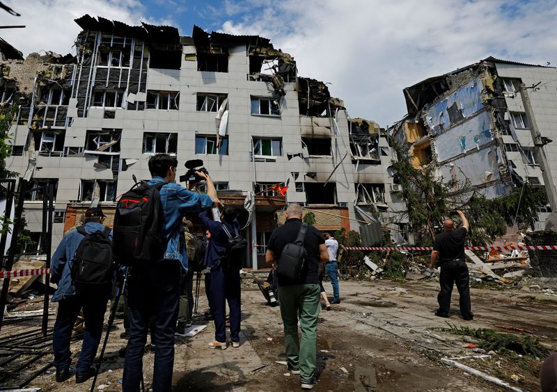 21 Tewas Di Asrama Starobilsk, Forensik Rusia Menelusuri Sisa Serangan Drone