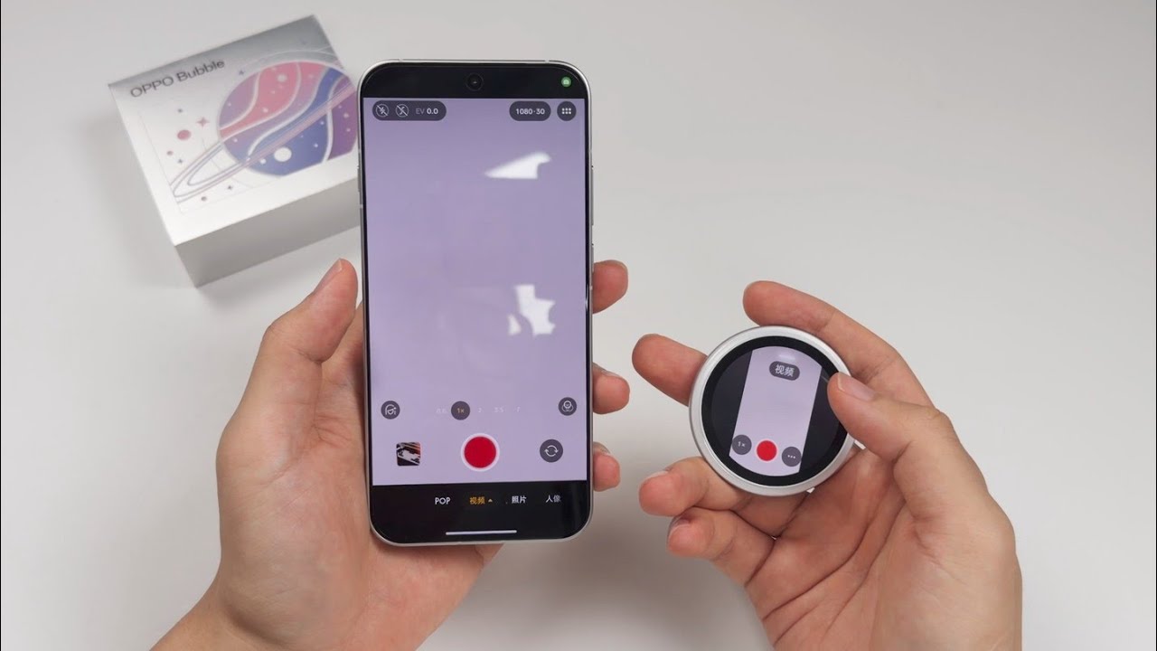 Layar Bundar Oppo Bubbles Siap Dipakai Jarak Jauh, Selfie Pakai Kamera Belakang Jadi Lebih Mudah