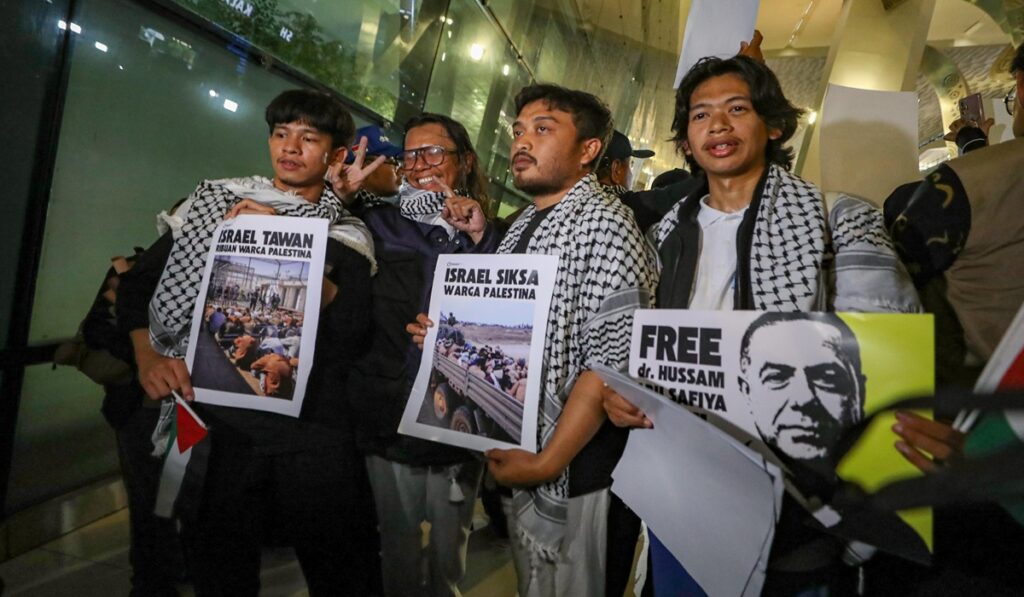 Dukungan Turki, Mesir, Dan Yordania Mengantar 9 WNI Pulang Dari Tahanan Israel Dengan Selamat