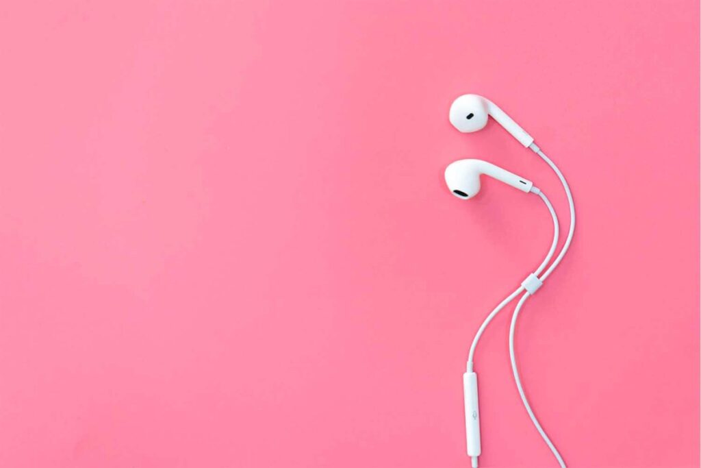 Di Tengah TWS, Earphone Kabel Kembali Dipilih Gen Z Karena Praktis Dan Bernuansa Y2K