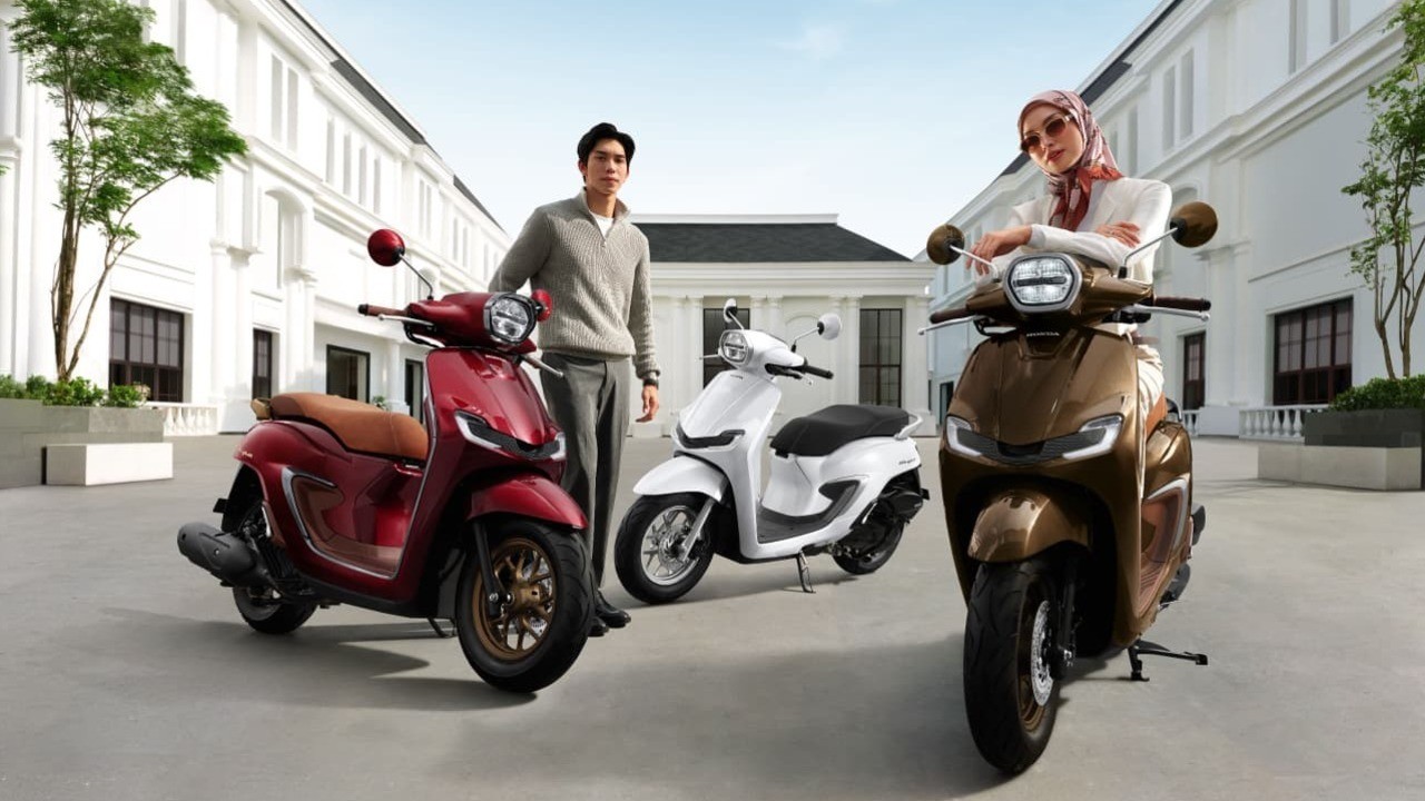 Fitur Keyless Dan Pengisi Daya Ponsel Membuat Skutik Honda 2026 Makin Sulit Dikejar Rival