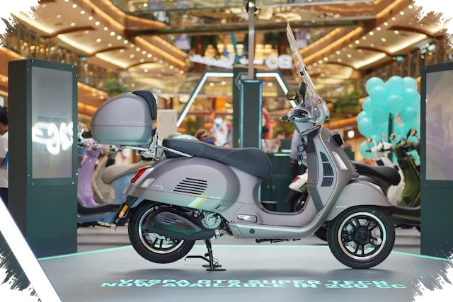 Panel TFT 5 Inci Dan Mesin 250cc Baru, Vespa GTS Super Tech 250 Tampil Makin Modern