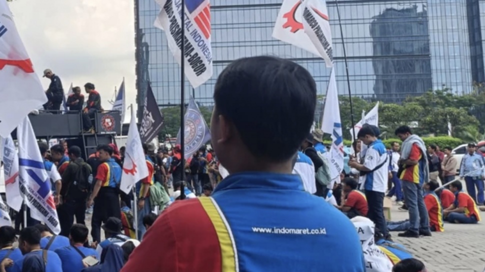 Buruh Indomaret Tuntut Lembur Dibayar Penuh, Mediasi di Kemenaker Masih Menunggu Hasil
