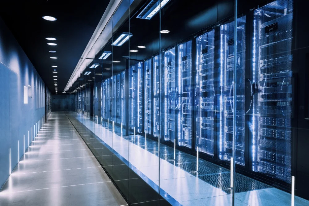 Foxconn dan Schneider Electric Siapkan Cetak Biru Data Center AI yang Lebih Hemat Energi