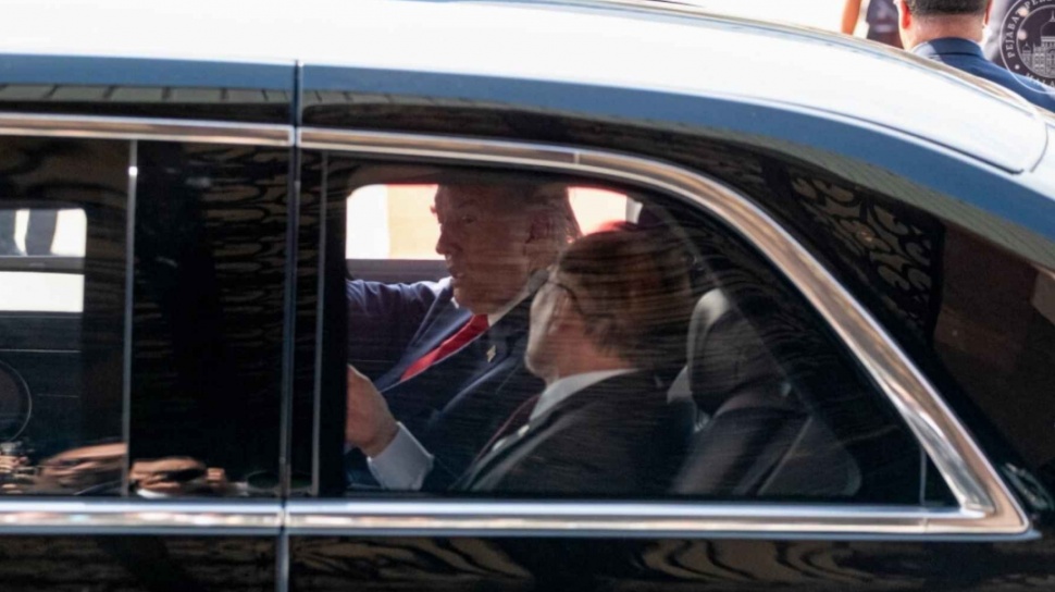 Trump Disebut Bisa Ambil Paksa Selat Hormuz, Graham Peringatkan Diplomasi Bisa Gagal