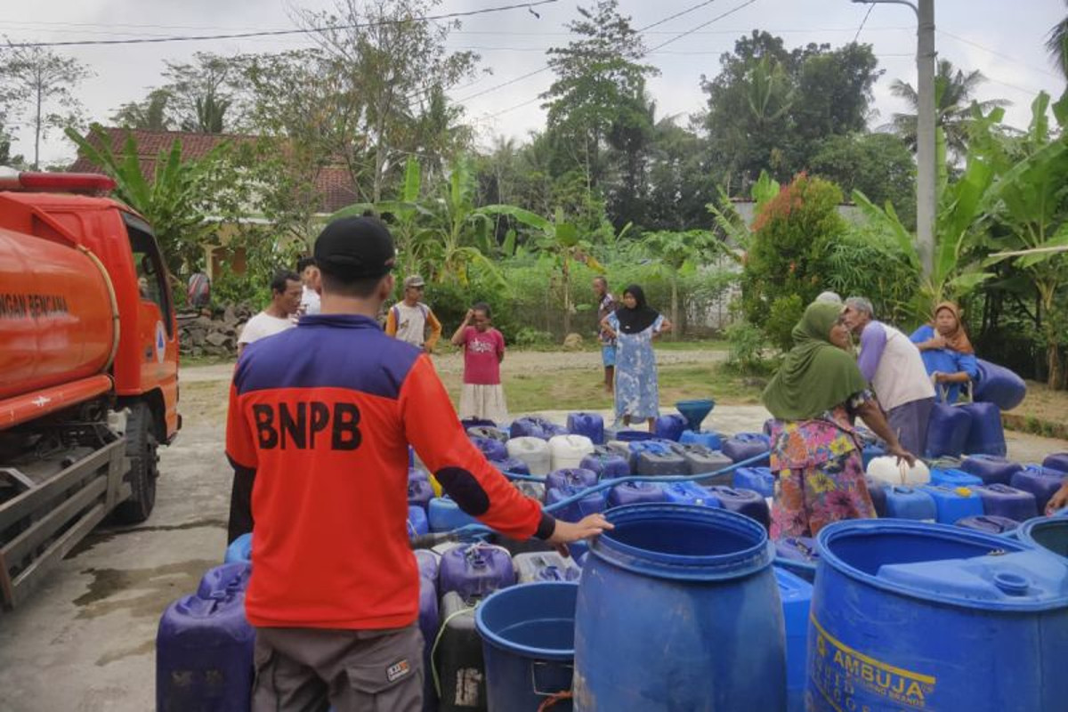 Kemarau Makin Menekan, Ribuan Warga Jateng Mulai Bergantung pada Air Bersih BPBD