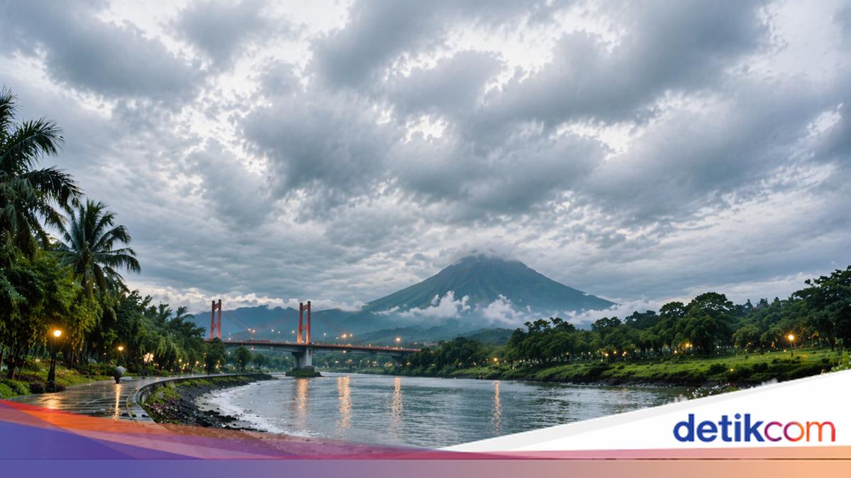 Siang Hingga Malam Jadi Periode Paling Waspada, 9 Wilayah Jawa Timur Diguyur Hujan Ringan