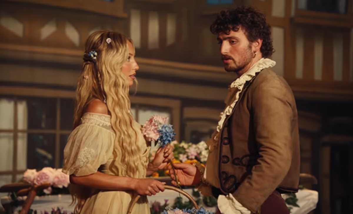 Alix Earle Jadi Lawan Main Benson Boone, Video “The Time of My Life” Penuh Isyarat Cinta