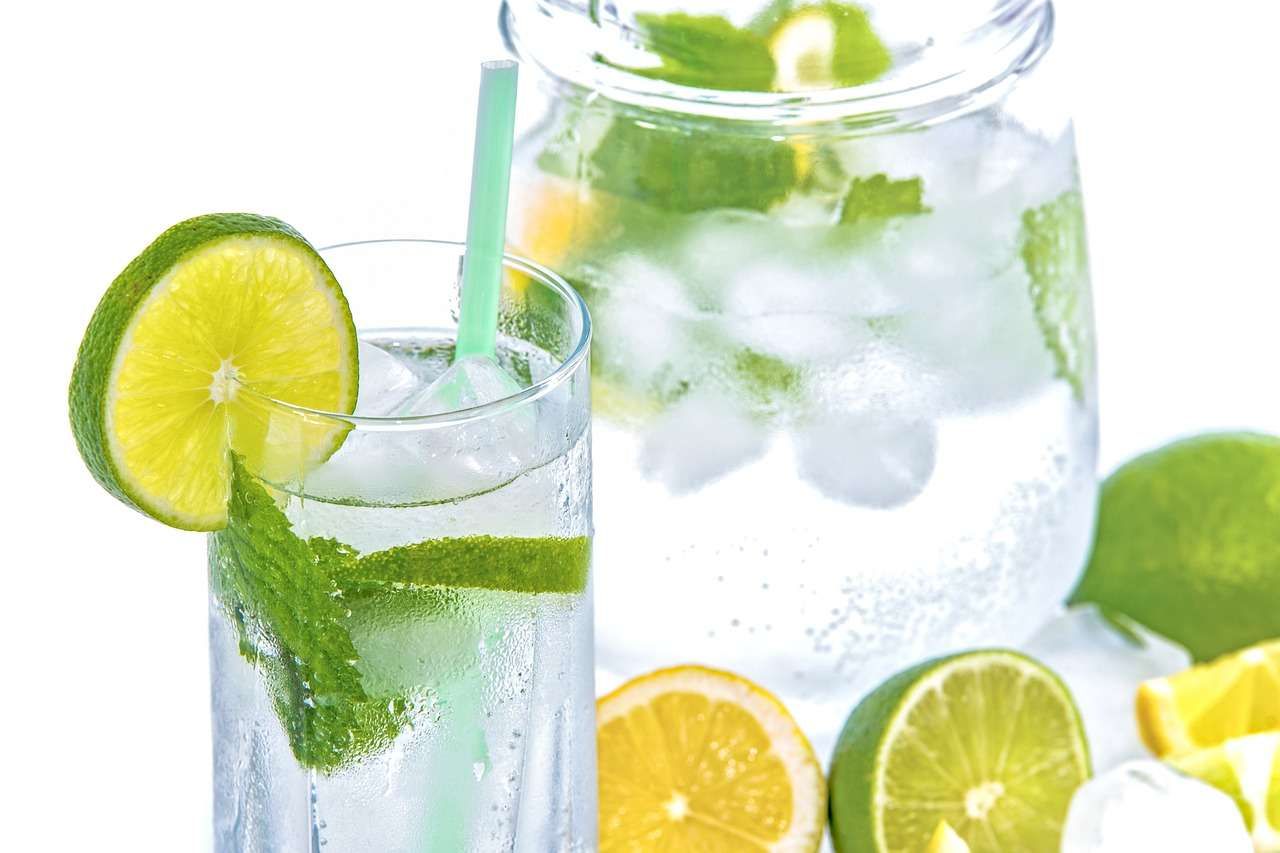 3 Minuman Segar Sederhana Ini Bisa Bantu Redakan Gerah Saat Cuaca Panas