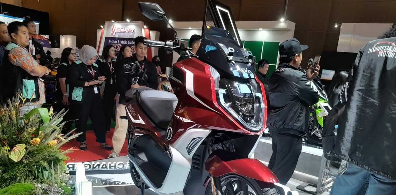 Alva One XP Andalkan Torsi 46,5 Nm, Lalu Membawa Layar TFT Adaptif ke Jalan Kota