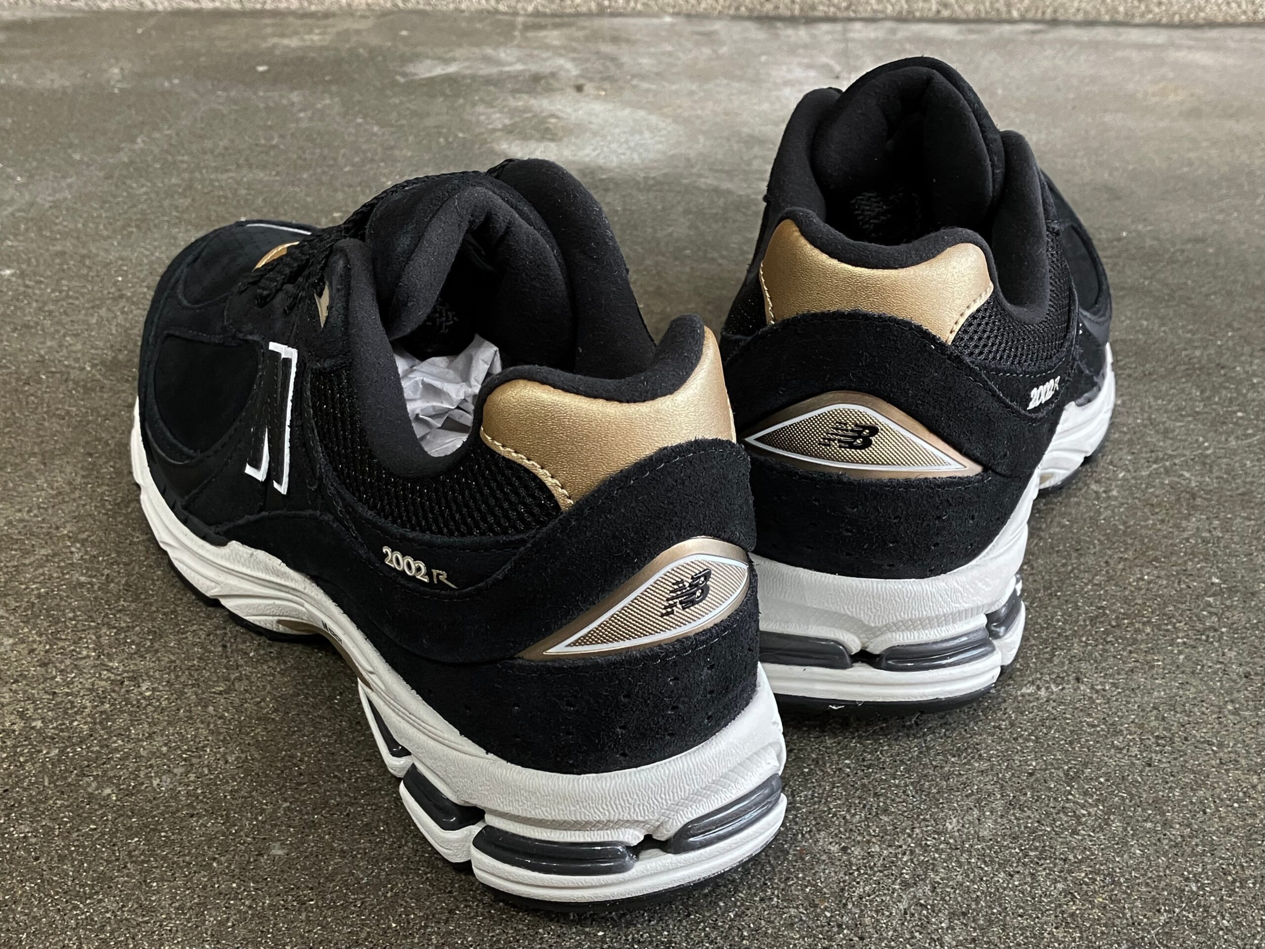 5 Sepatu New Balance Diskon 50% di Foot Locker, 530 Masuk Kisaran Rp800 Ribuan