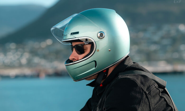 4 Helm Full Face Stylish yang Tetap Aman, Harga Promonya Bikin Sulit Menolak