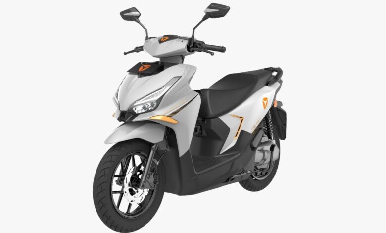 Gibran Naik Motor Listrik di Asmat, Pesan Elektrifikasi Tembus Papua