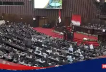 DPR Tinggal Sahkan Mitchell Baker dan Luke Anthony, Jalan Timnas Indonesia Kian Dekat