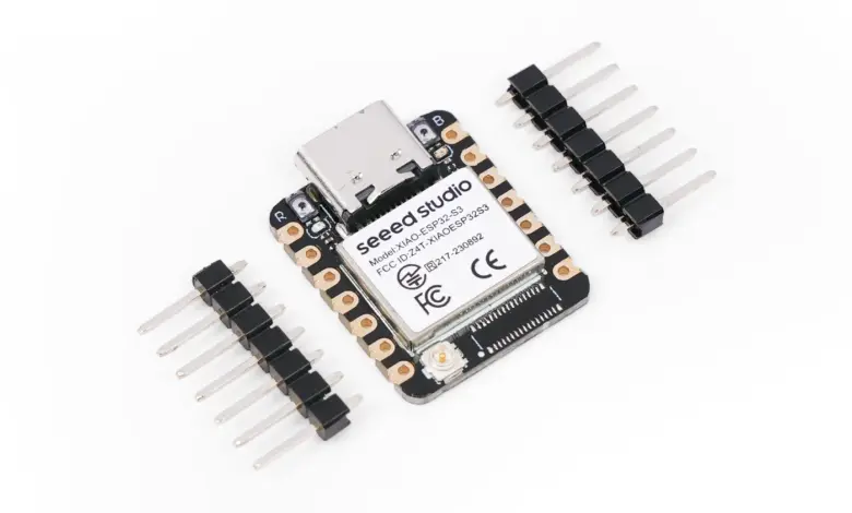 ESP32-C6 Ini Bawa Layar Sentuh, Sensor, Dan Baterai Opsional, Harganya Cuma $15
