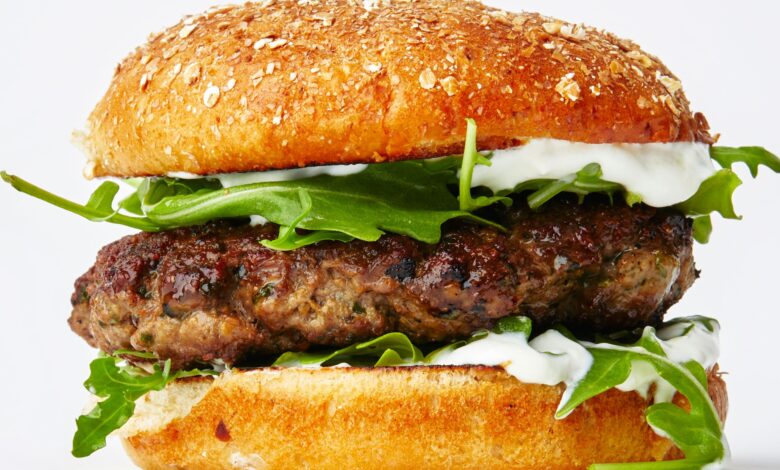 Burger AI Stanford Menantang Klasik, Jamur dan Kacang-Kacangan Ternyata Bisa Unggul