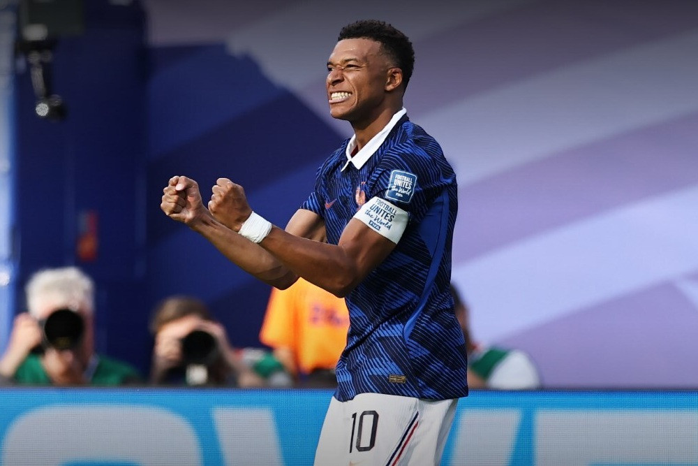 Mbappé Dua Gol, Prancis Tampil Ganas dan Singkirkan Swedia 3-0
