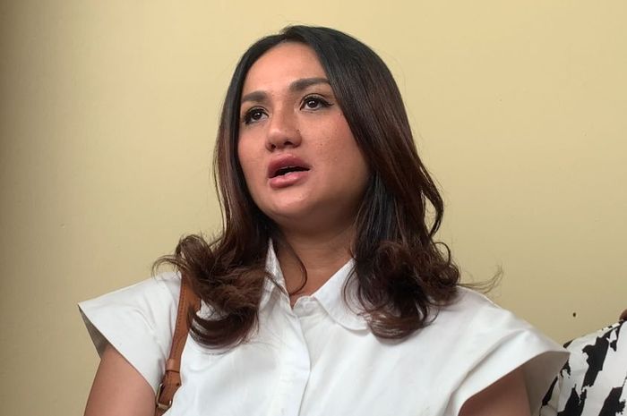 Tengku Dewi Buka Suara, Nama yang Diseret ke Sindiran Sarah Gibson Mulai Terjawab
