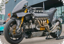 280 Bhp dari Mesin 2-Tak Delapan Silinder, Knalpot Aperion Jadi Tantangan Utama