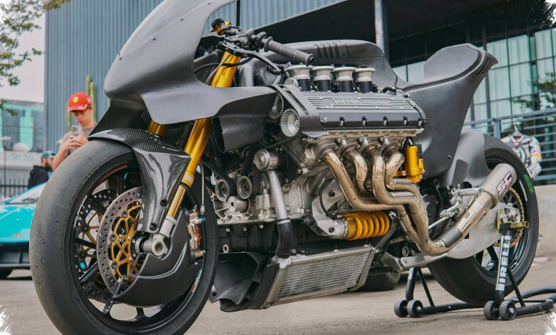 280 Bhp dari Mesin 2-Tak Delapan Silinder, Knalpot Aperion Jadi Tantangan Utama