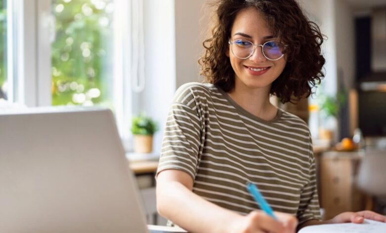 5 Kemampuan Literasi Digital yang Bisa Menentukan Lolosnya Gen Z di Dunia Kerja