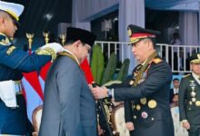 Prabowo Diganjar Medali Kehormatan Polri, Momen Cikeas Penuh Simbol Penghormatan