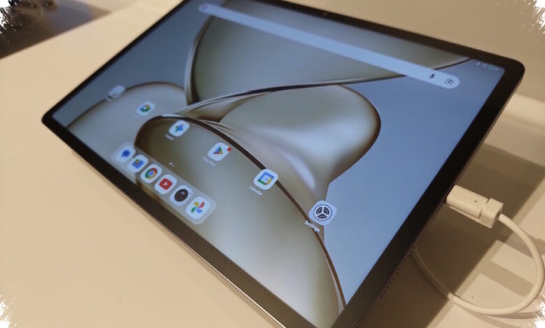 TCL Tab A1 Plus Bikin Tablet Murah Terasa Naik Kelas, Layar 12,2 Inci 120Hz Jadi Andalan