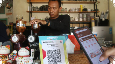 QRIS Makin Mengubah Belanja Harian, Dompet Tunai Kian Tergeser