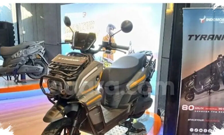 CarPlay di Motor Listrik, Tirano Menantang Skuter Harian dengan Wajah Adventure